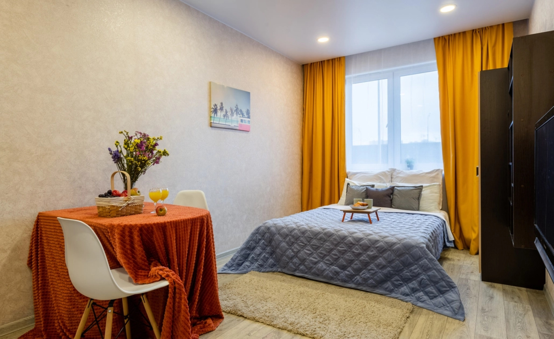 Апартаменты Гости Любят у метро Рассказовка Оранжевая