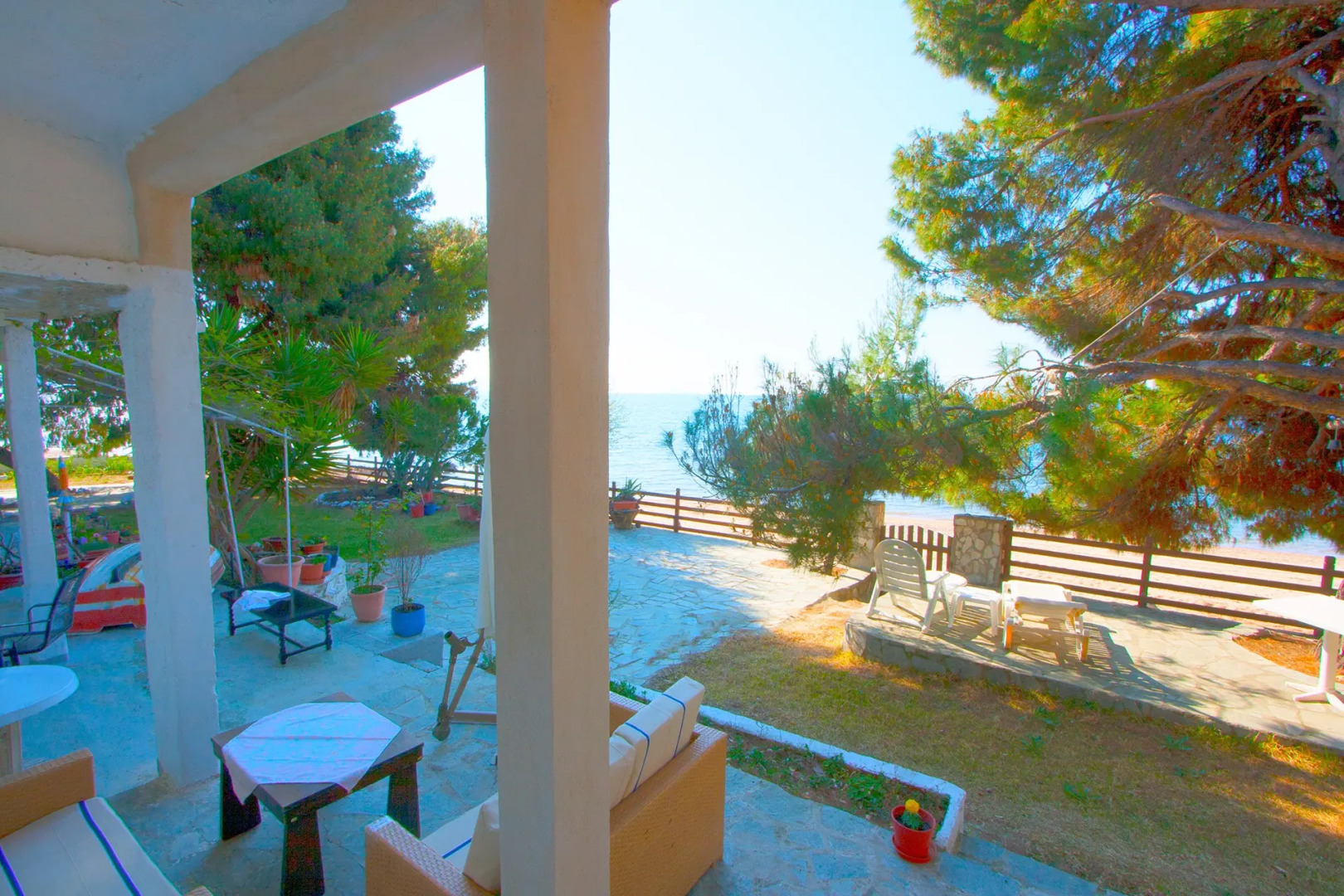 Гостевой Дом Barlee BeachFront House Metamorfosi