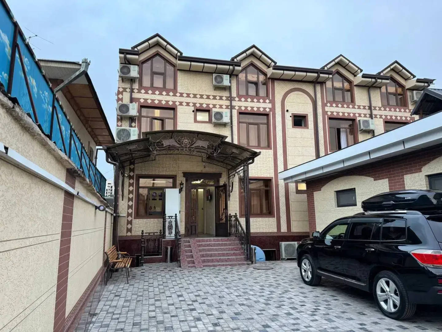 Отель BARHAT