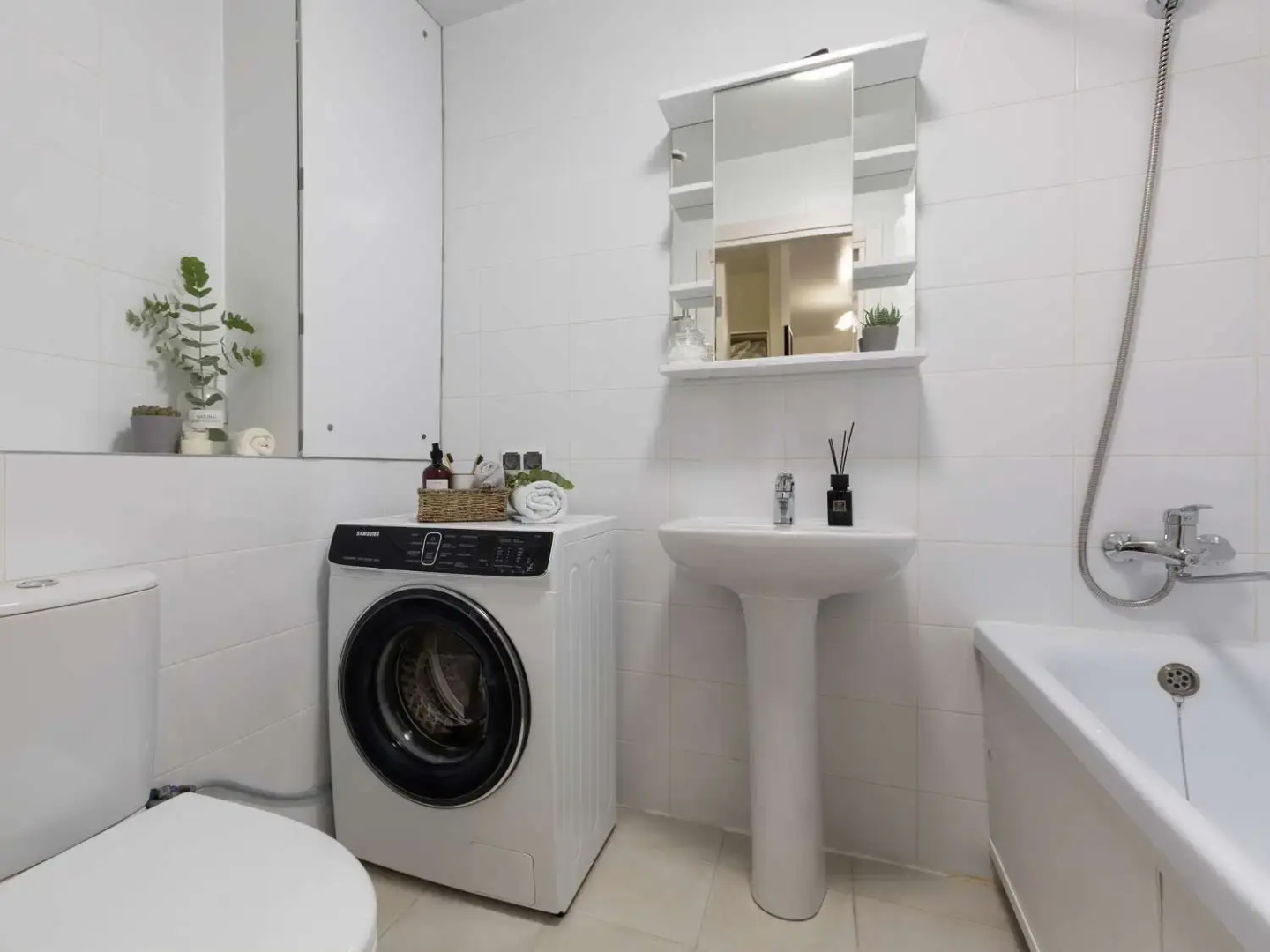 Апартаменты Happy House Люблинская 78 к 2