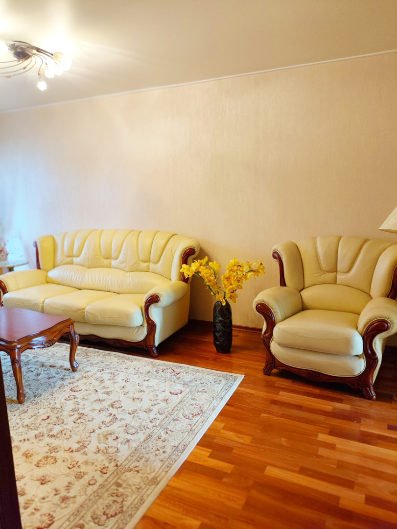 Великолепная трехкомнатная квартира в самом центре Тулы