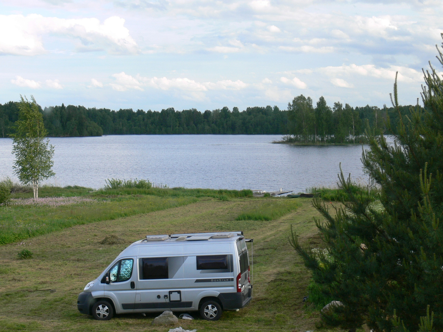 Кемпинг International Camp club Bereg Best Beach Stylish Coastline Ukleyno Lake National Park Valdai