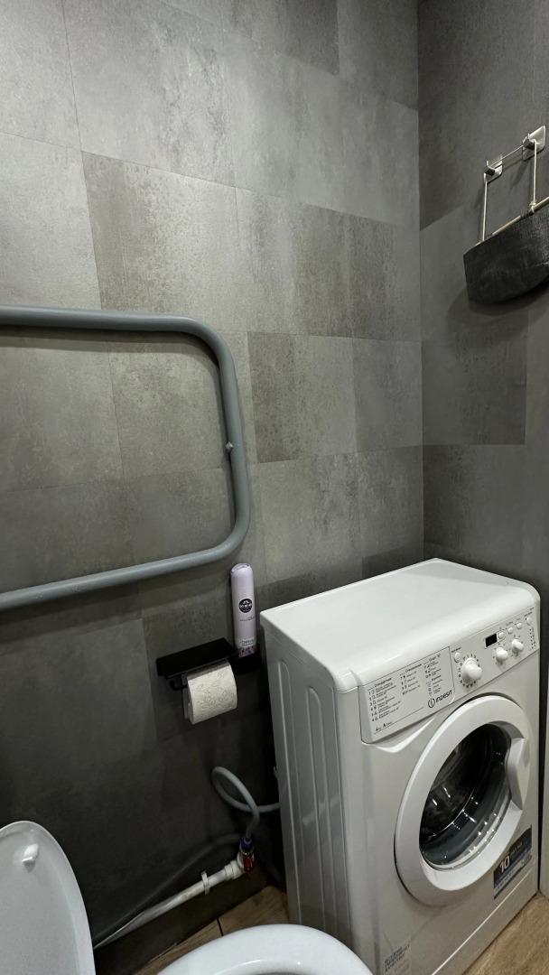 Квартира Просторная однокомнатная квартира - студия в центре города, тихий район