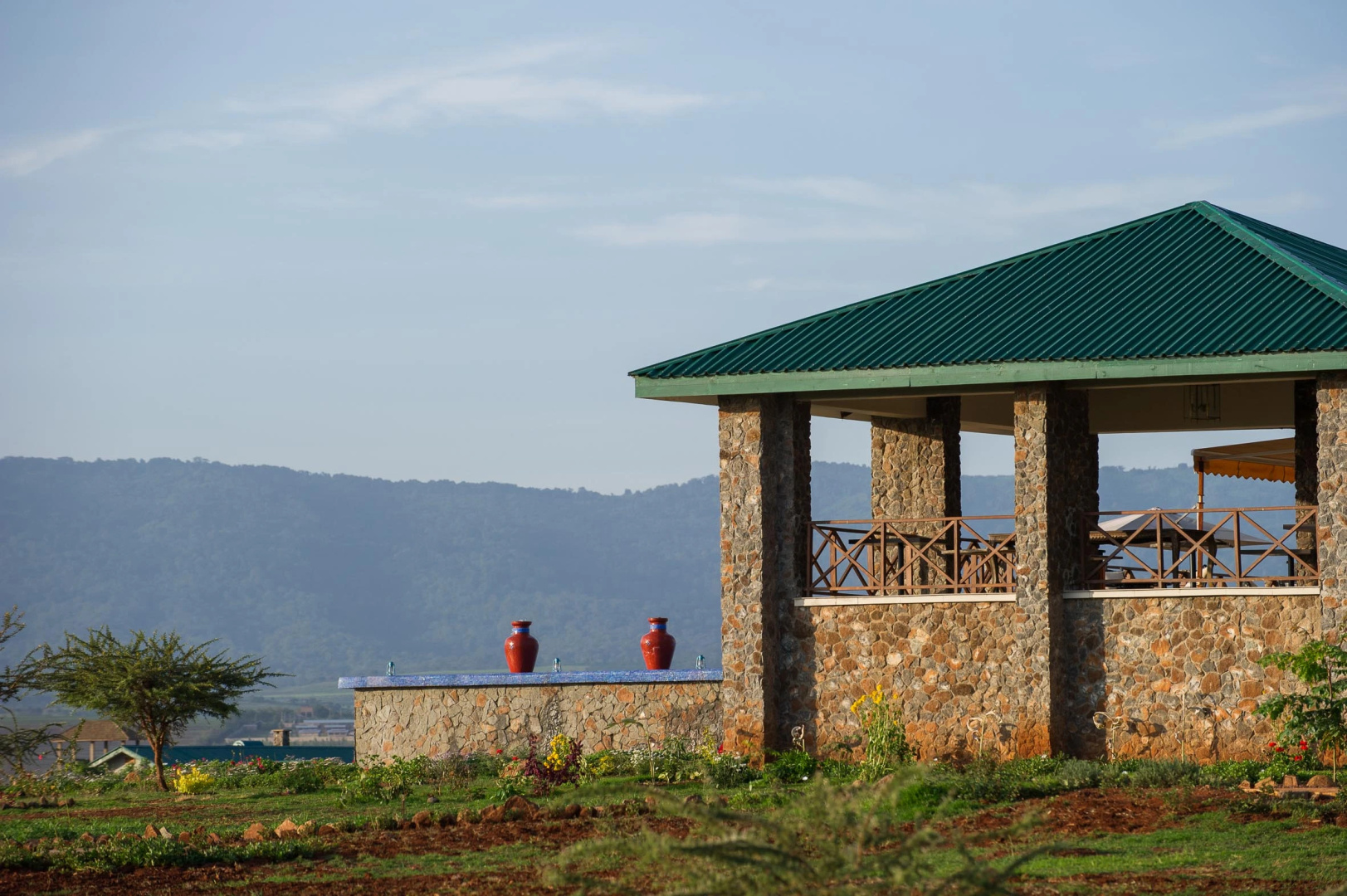 Отель Ngorongoro Oldeani Mountain Lodge