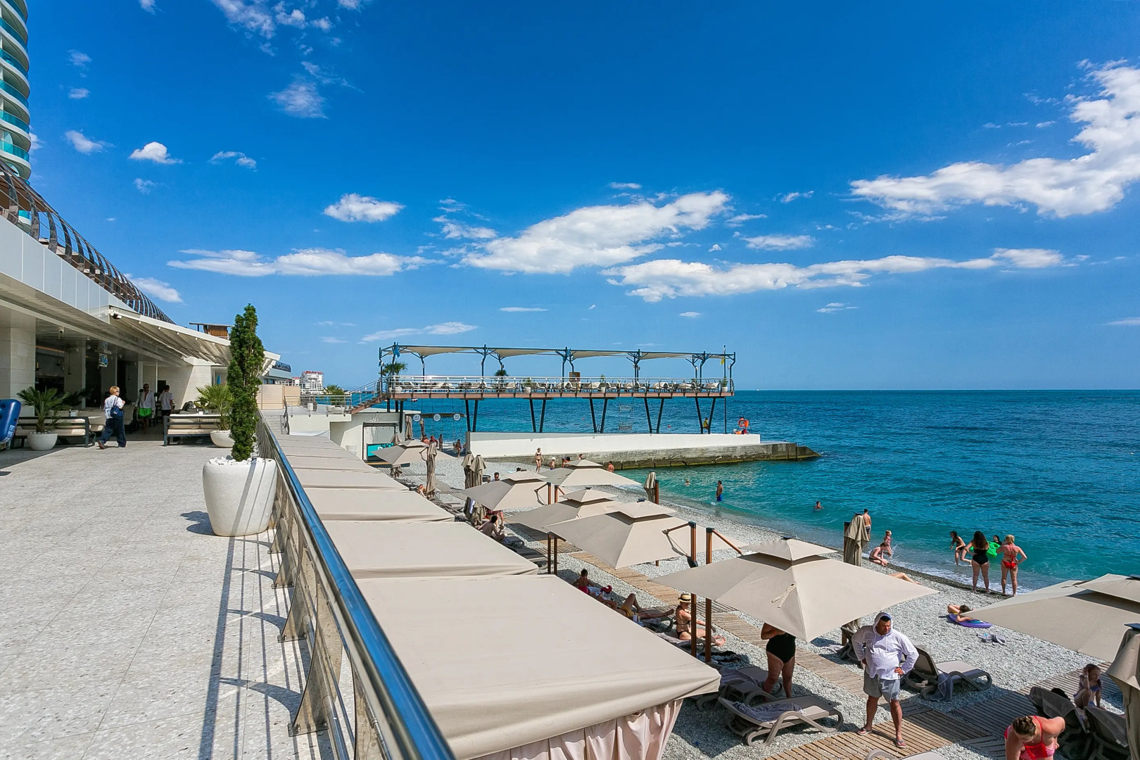 Апартаменты Студия с террасой и видом на море в Скай Плаза 3