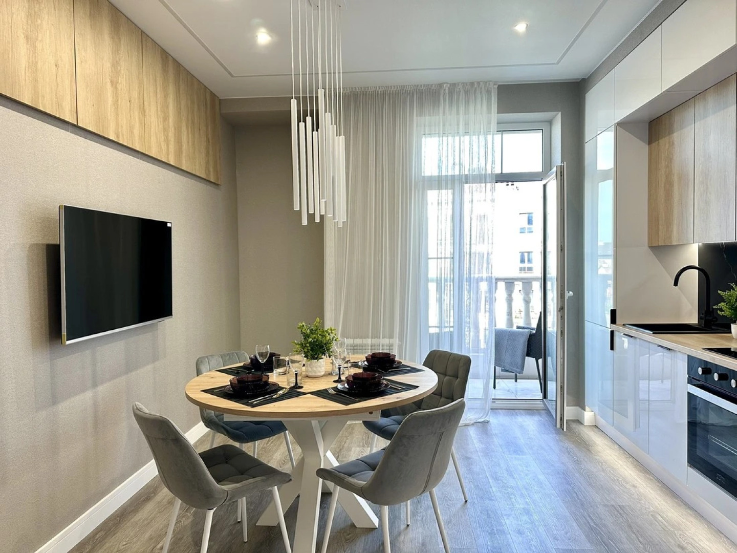 Апартаменты 2-х комнатные KranzDeluxe Резиденция у моря