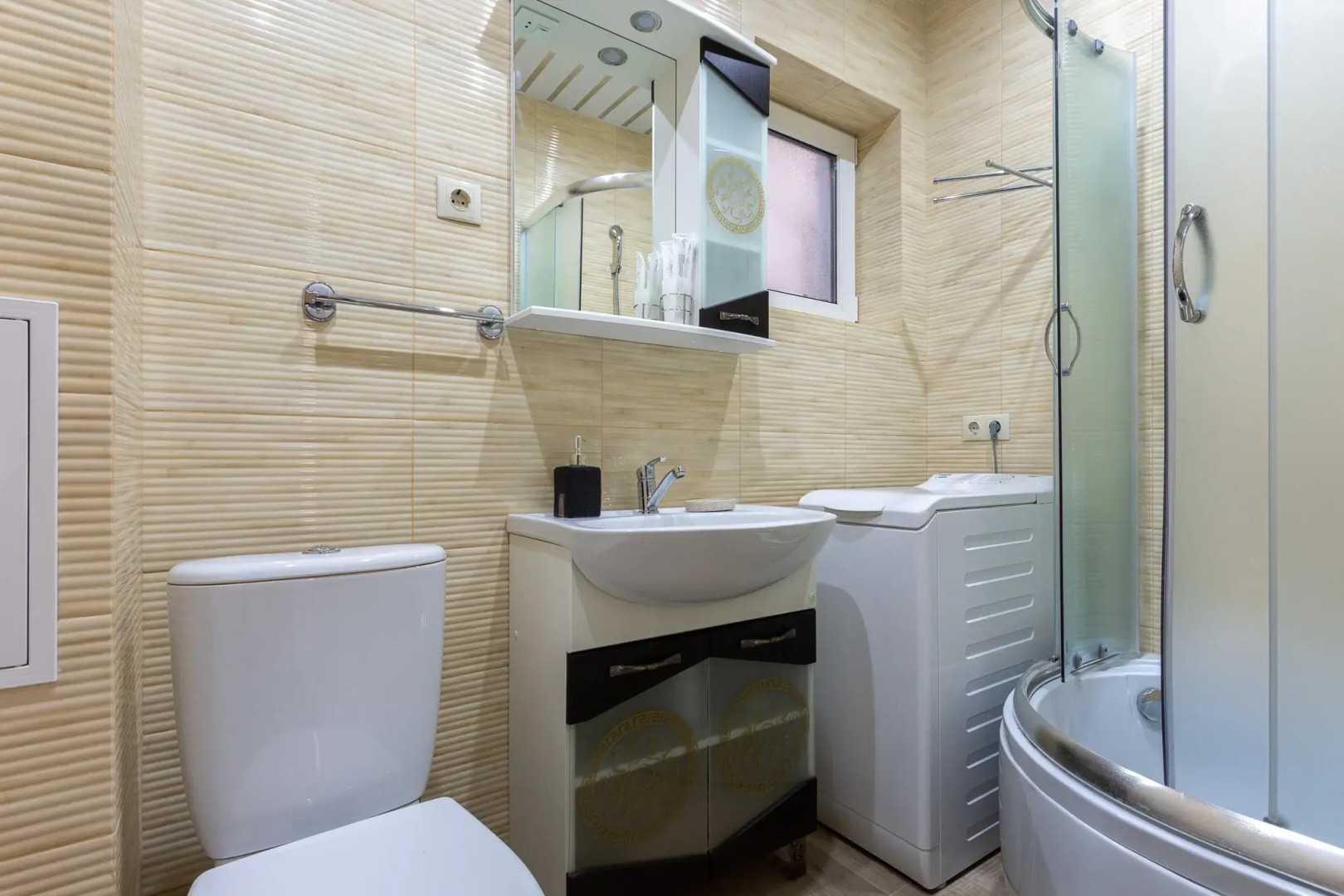 Апартаменты 2-комнатные в таунхаусе с гаражом в Кудепсте