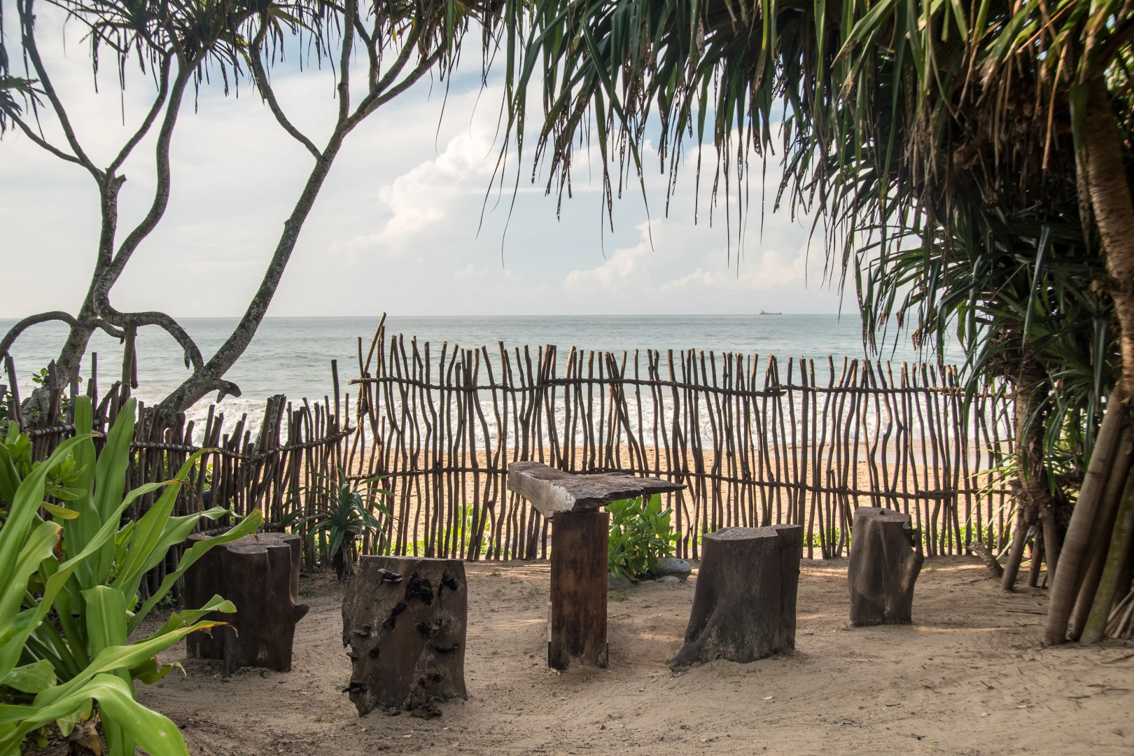 Бутик-отель Six Elements Beach