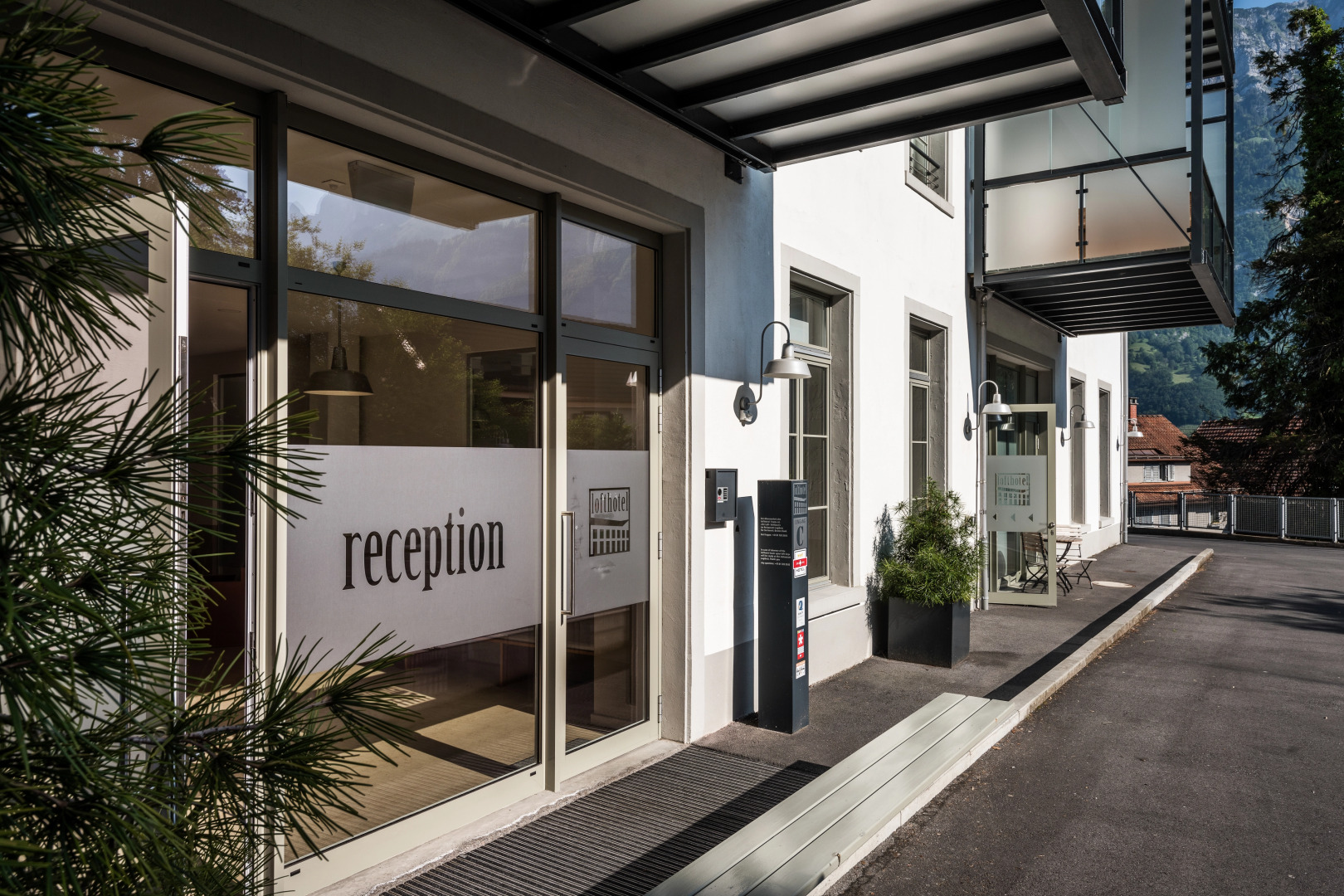 Отель Lofthotel