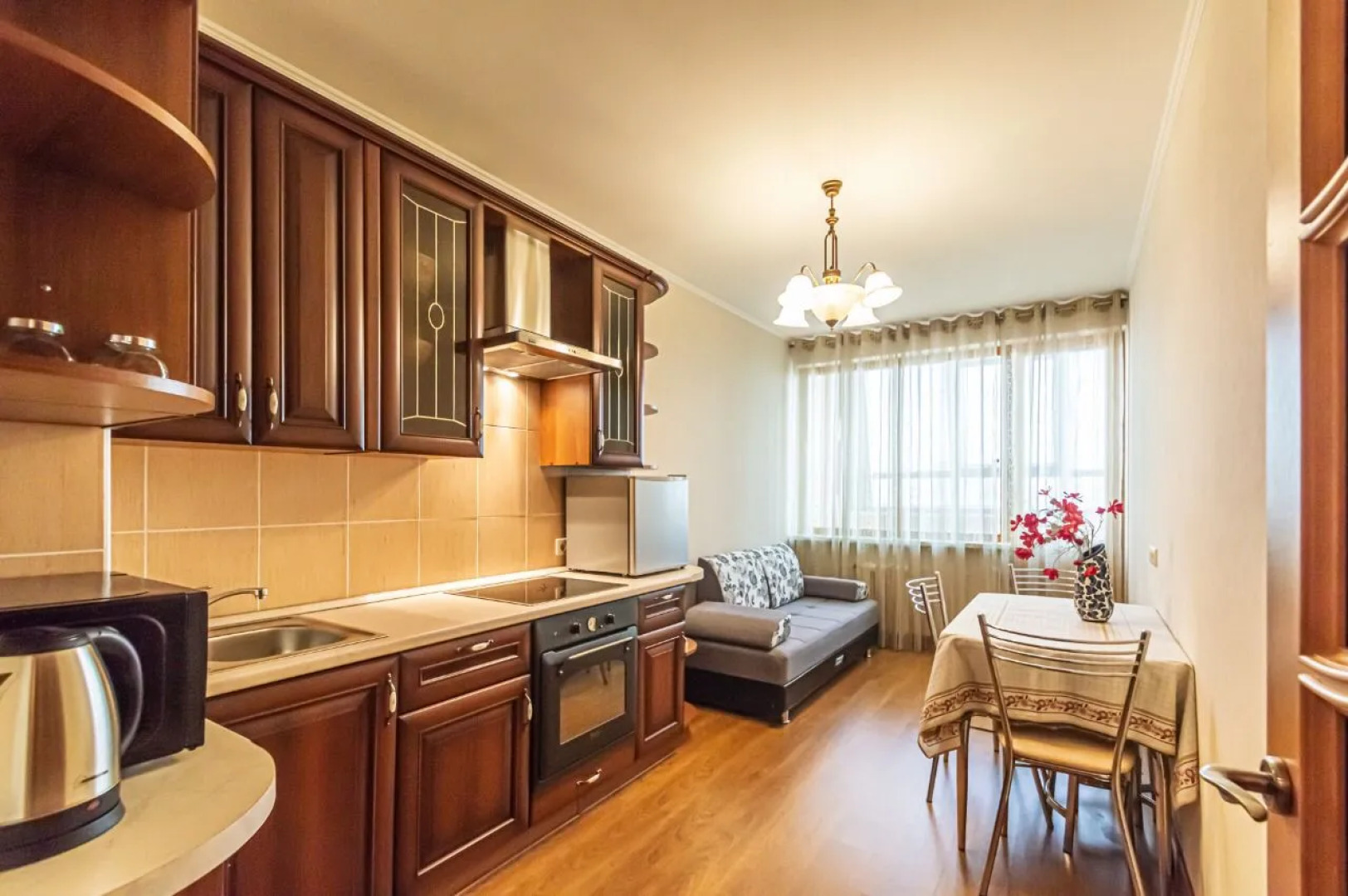 Апартаменты 1-к квартира на Агибалова 48