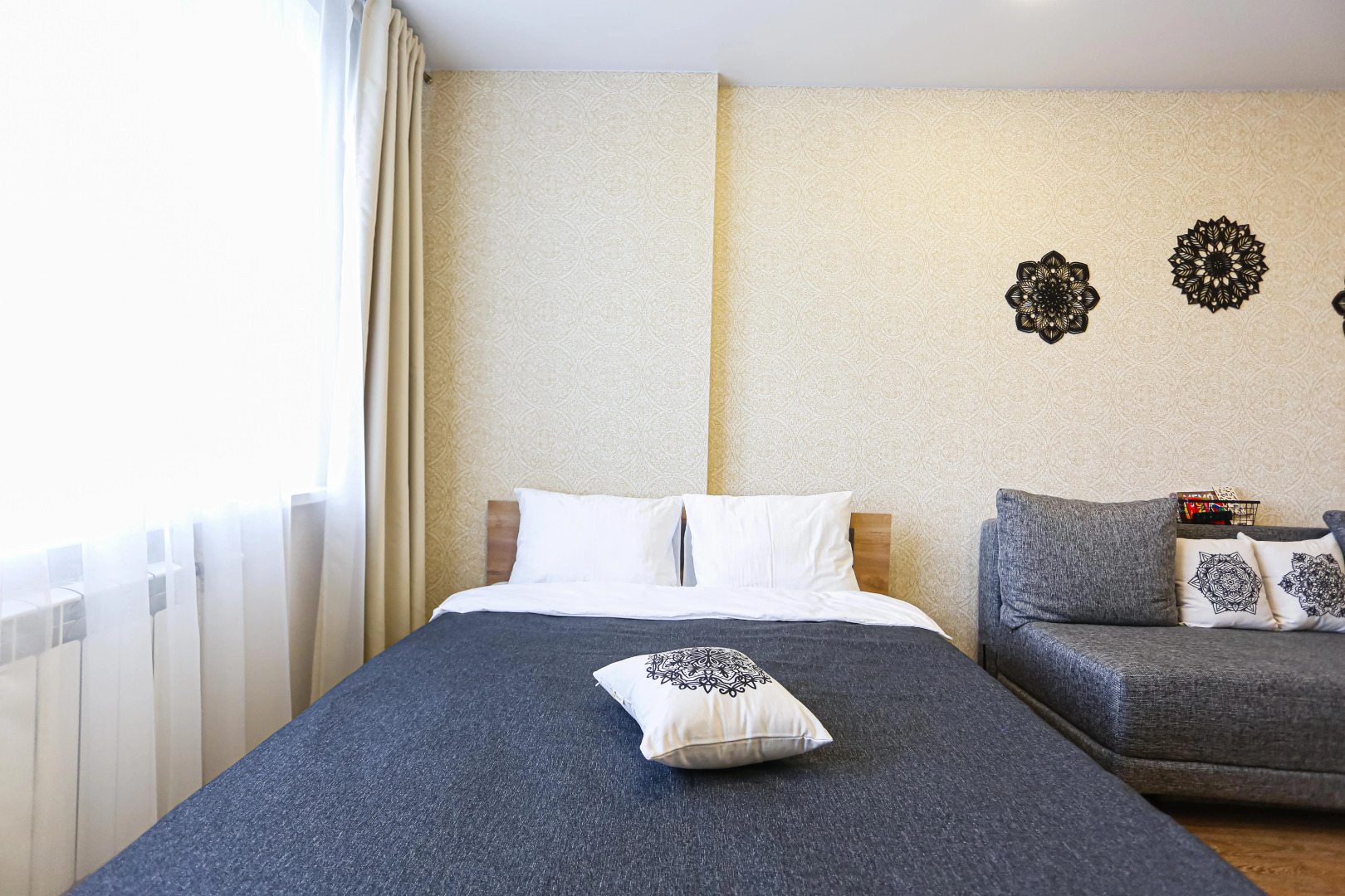 Апартаменты У Нaс Лучше Чeм Дoма Родионова 202/1 Кв4