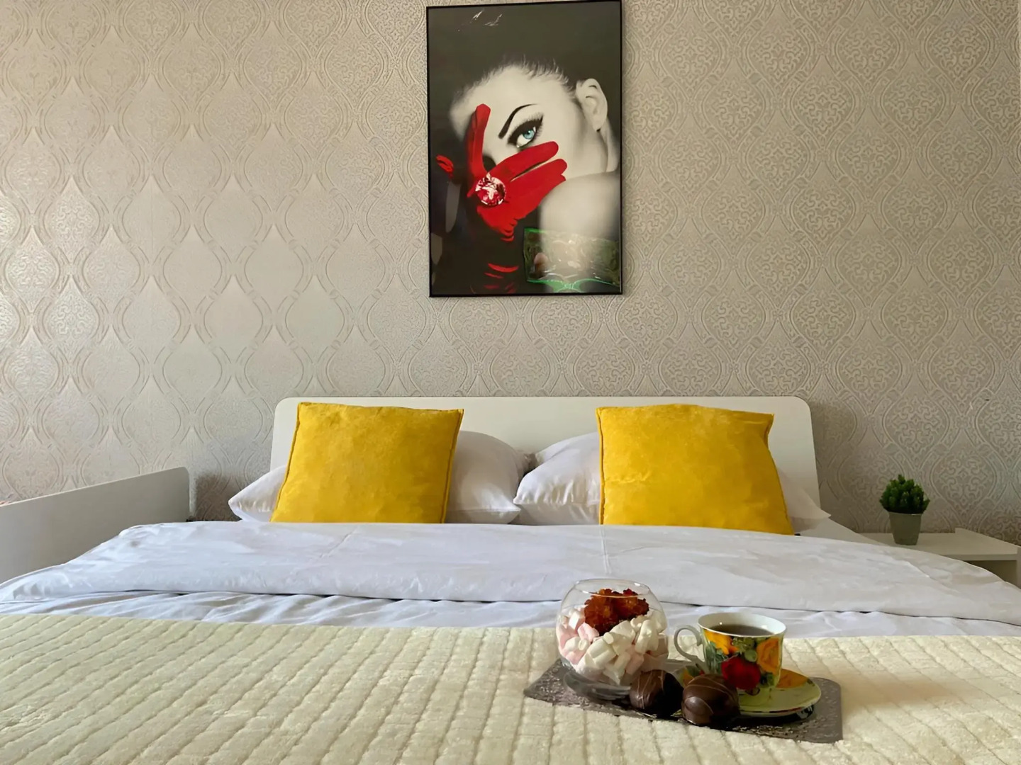 Квартира Вместительная у парка Галицкого от Комфорт и Точка