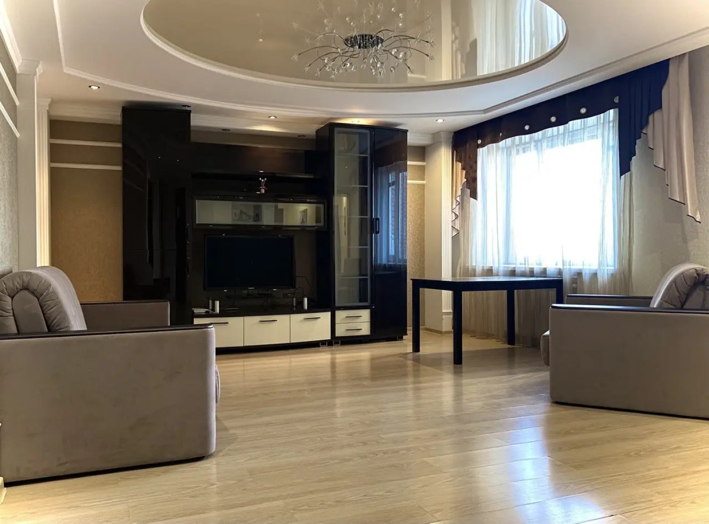 Квартира Две Подушки на Ленинградской 144