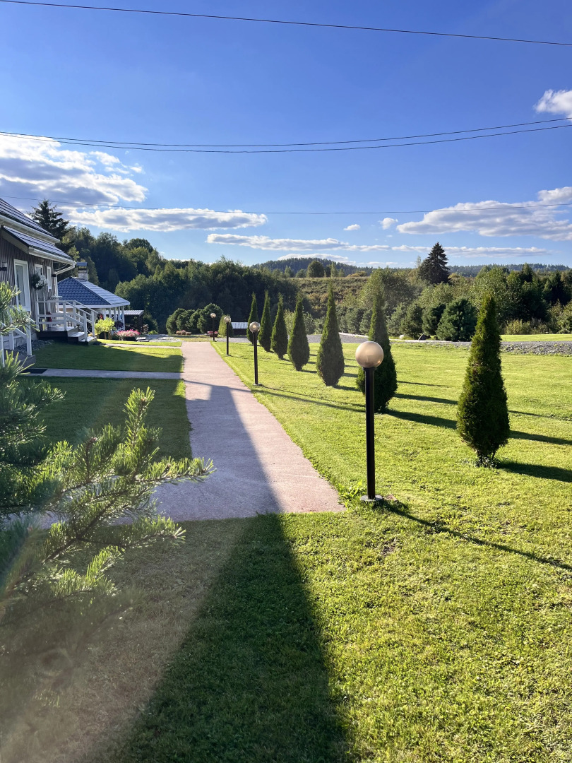 Частный дом у реки 2