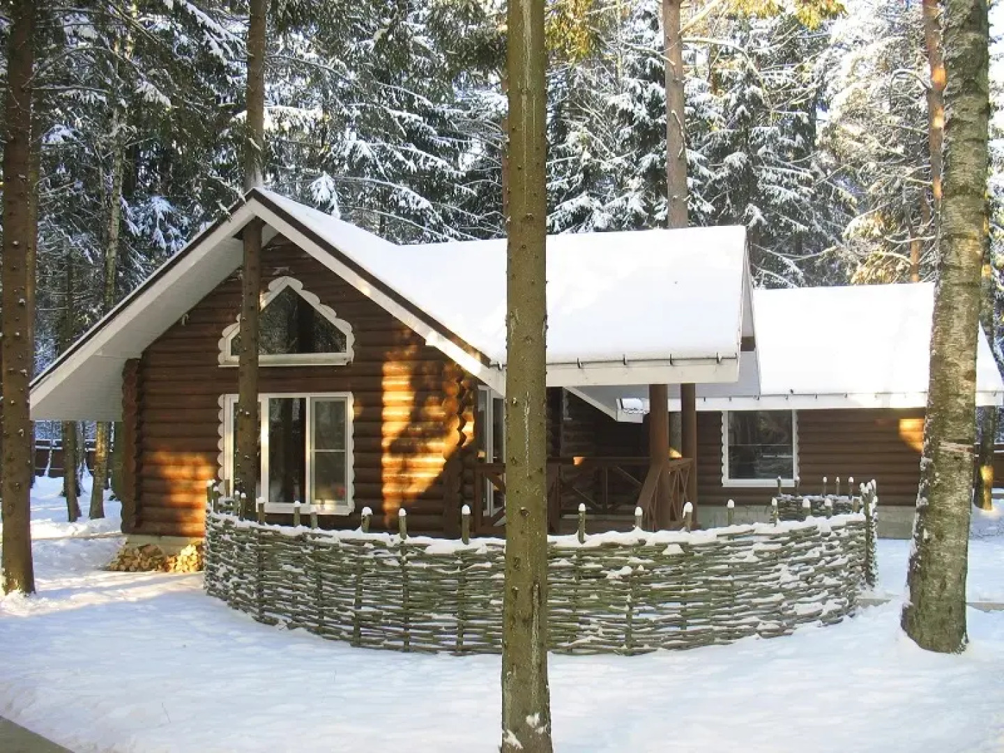 Коттеджи Green Forest Еcoclub