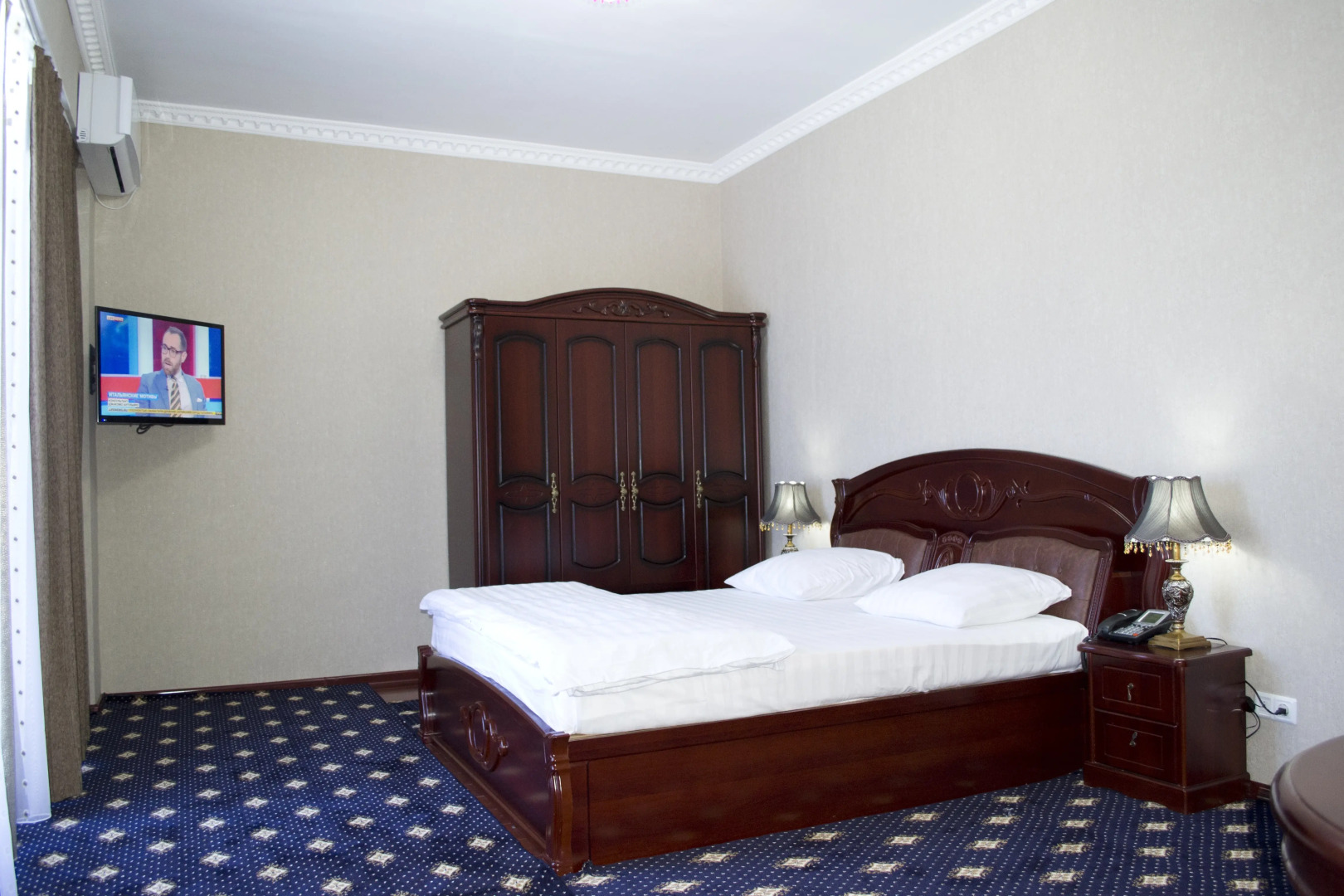 Отель Bokhtariyon