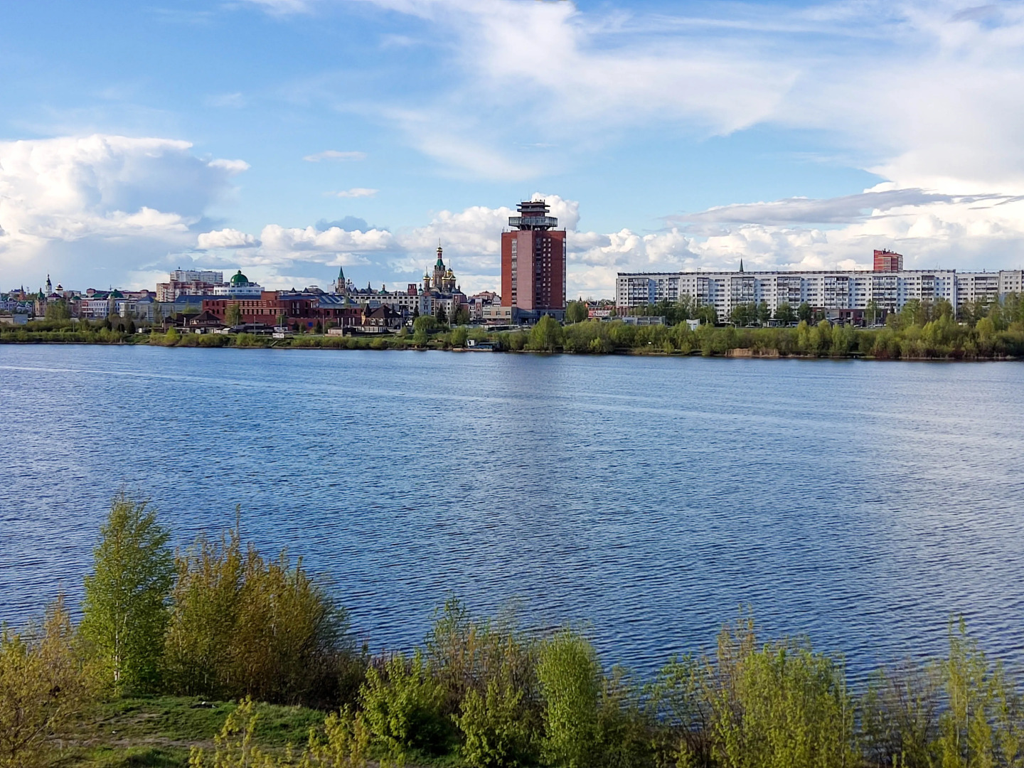 Апартаменты на берегу реки с панорамным видом Сеть ЙоХоум