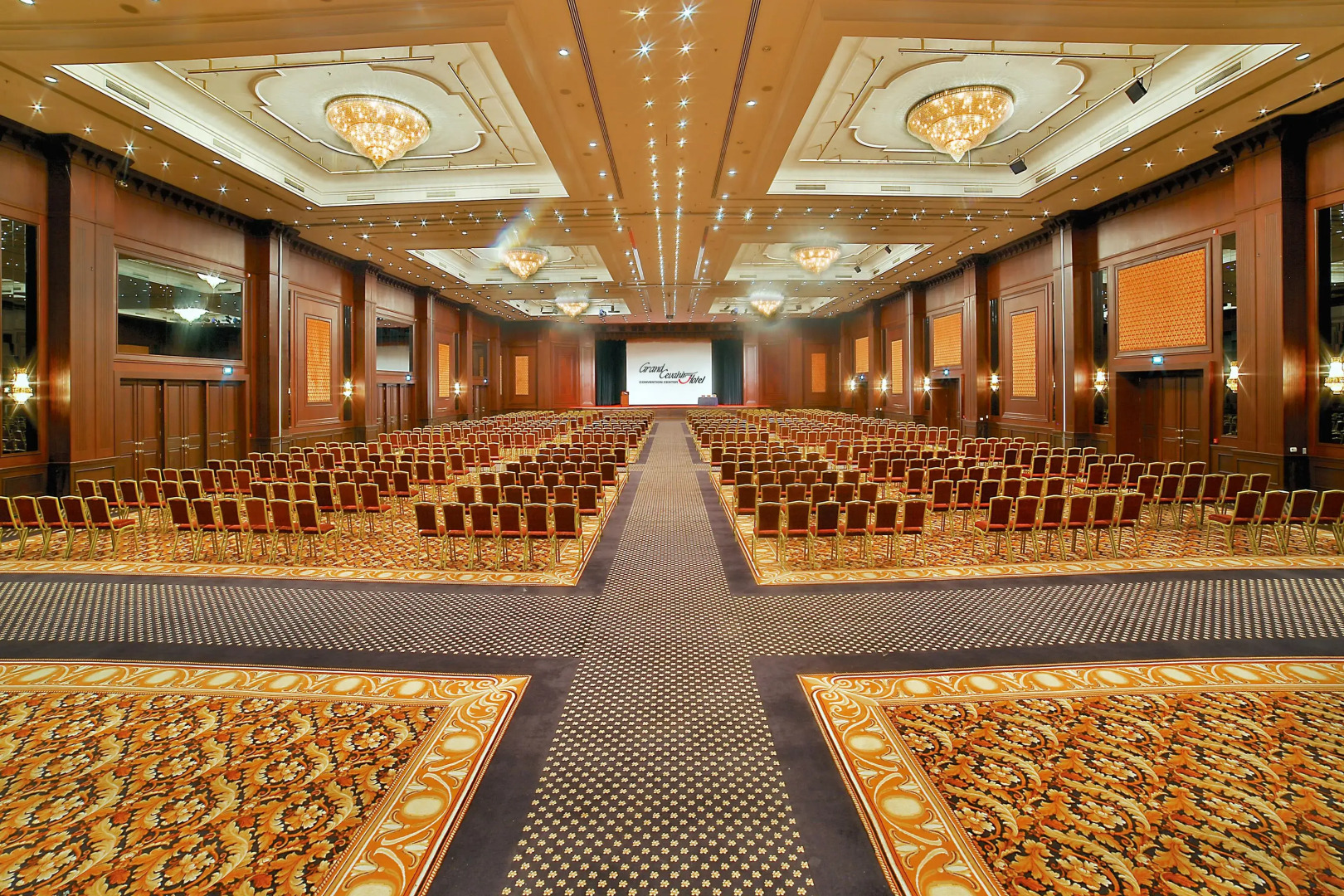 Grand Cevahir Hotel & Convention Center