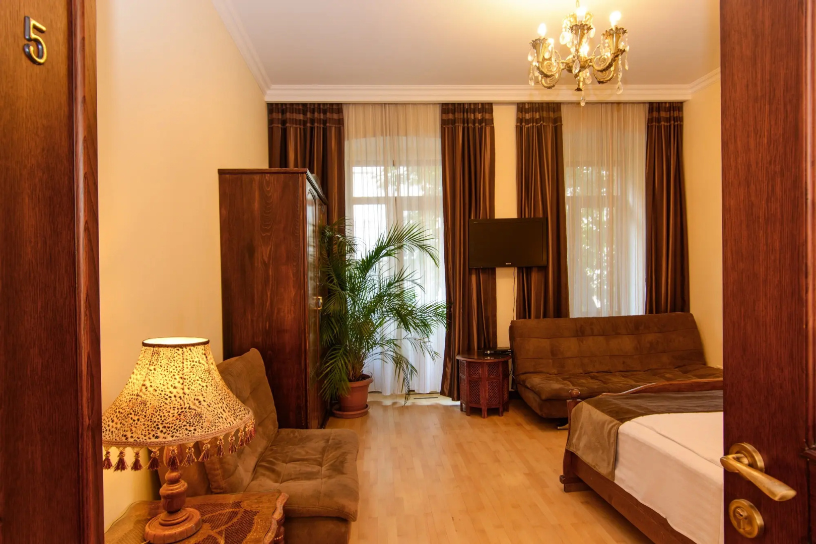 Отель British House
