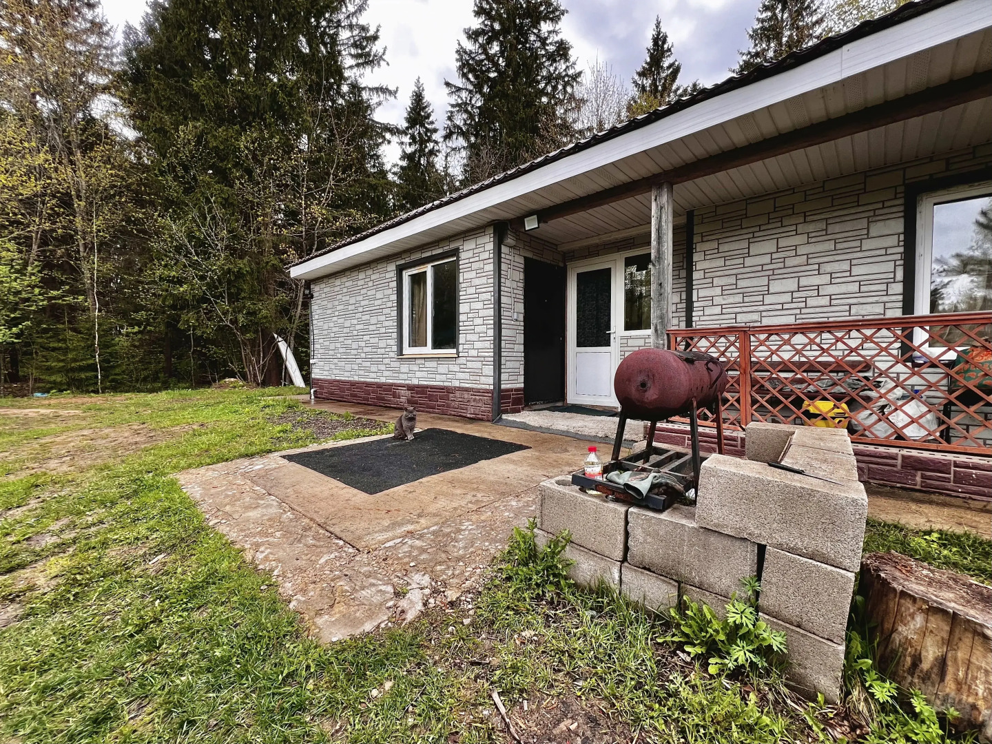 Гостевой дом Загородный таунхаус на берегу собственно водоёма