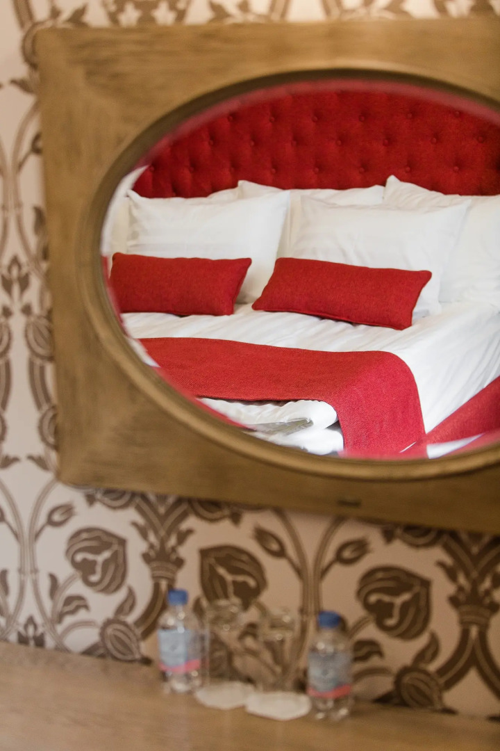 Отель Левада