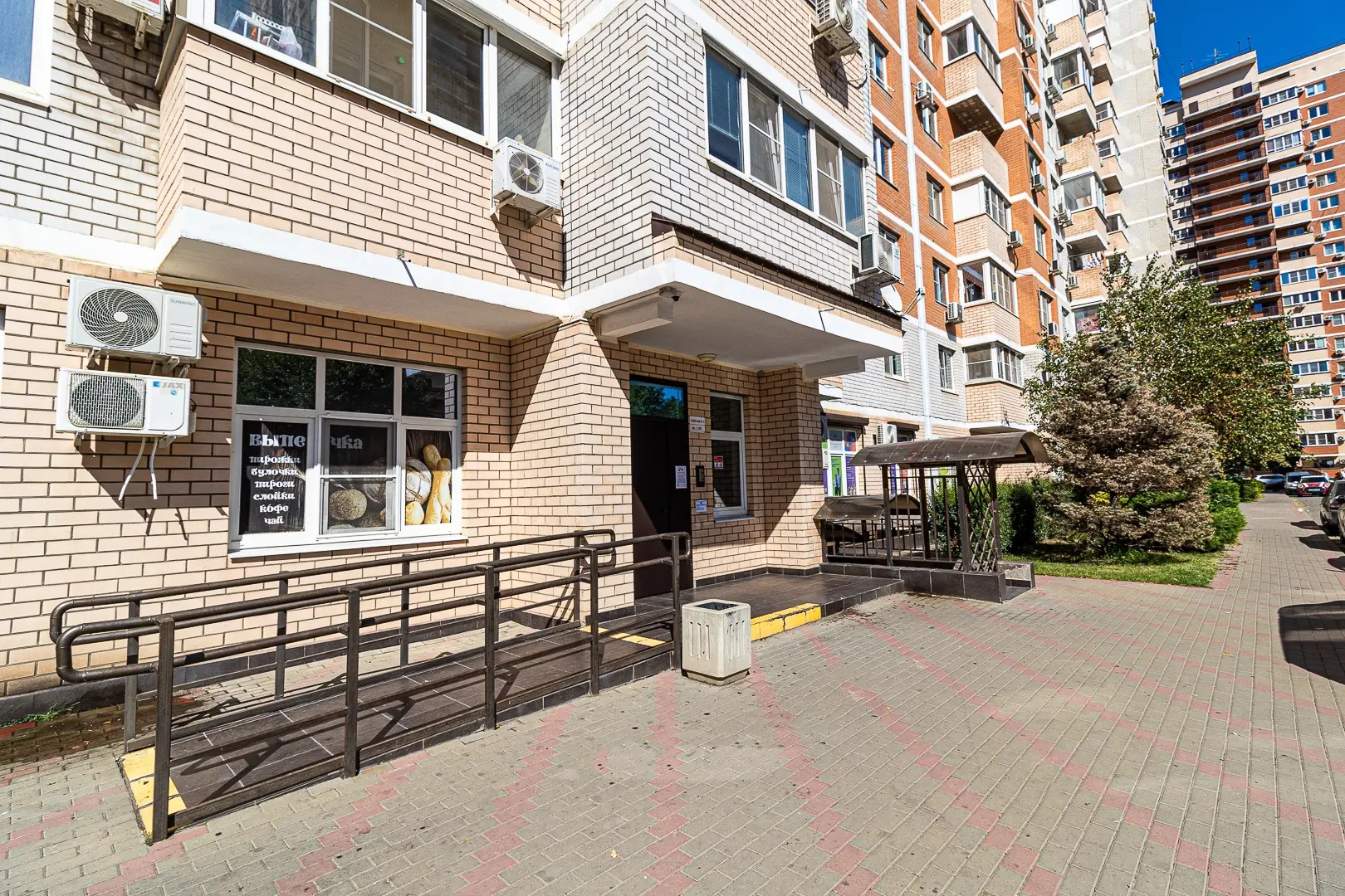 Квартира Двухкомнатная недалеко от парка Галицкого