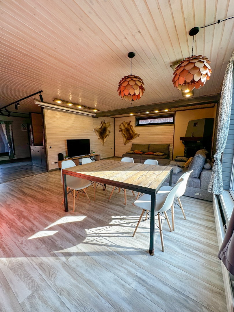 Семейно-Туристический загородный клуб Карамелькино Коттедж 1