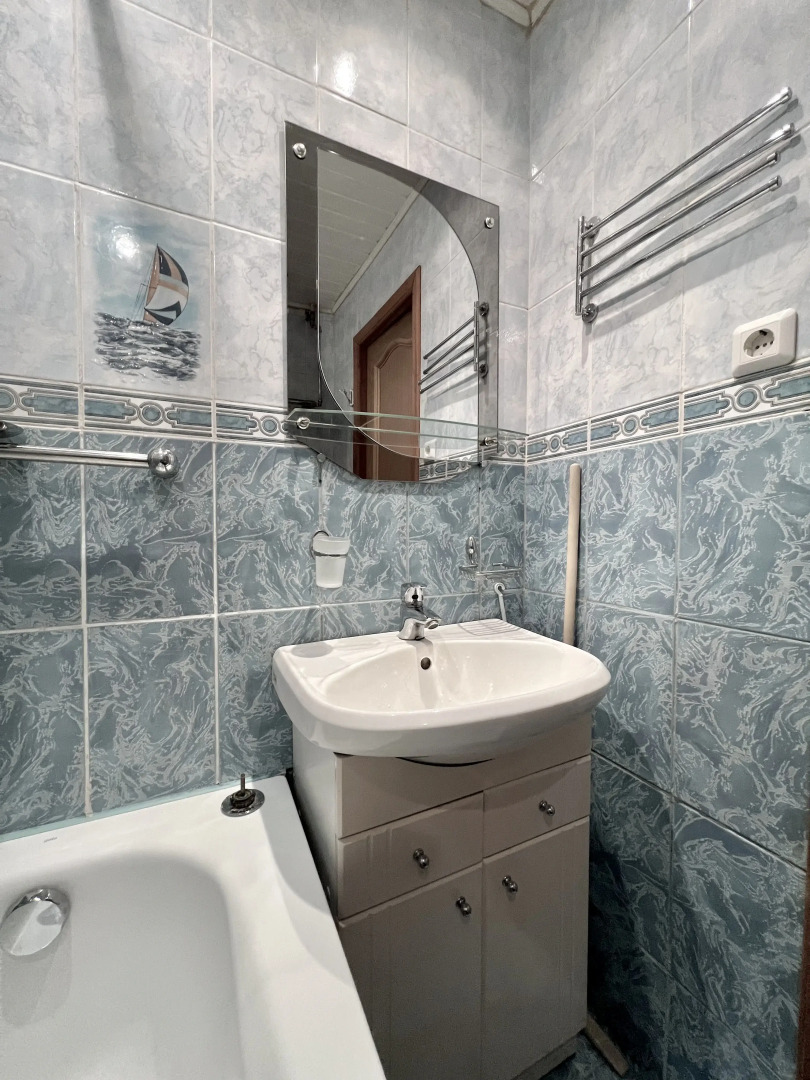 Квартира с тремя раздельными спальнями лифтом и балконом