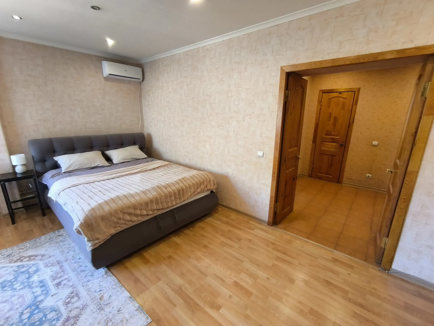 Квартира в центре рядом с лесом