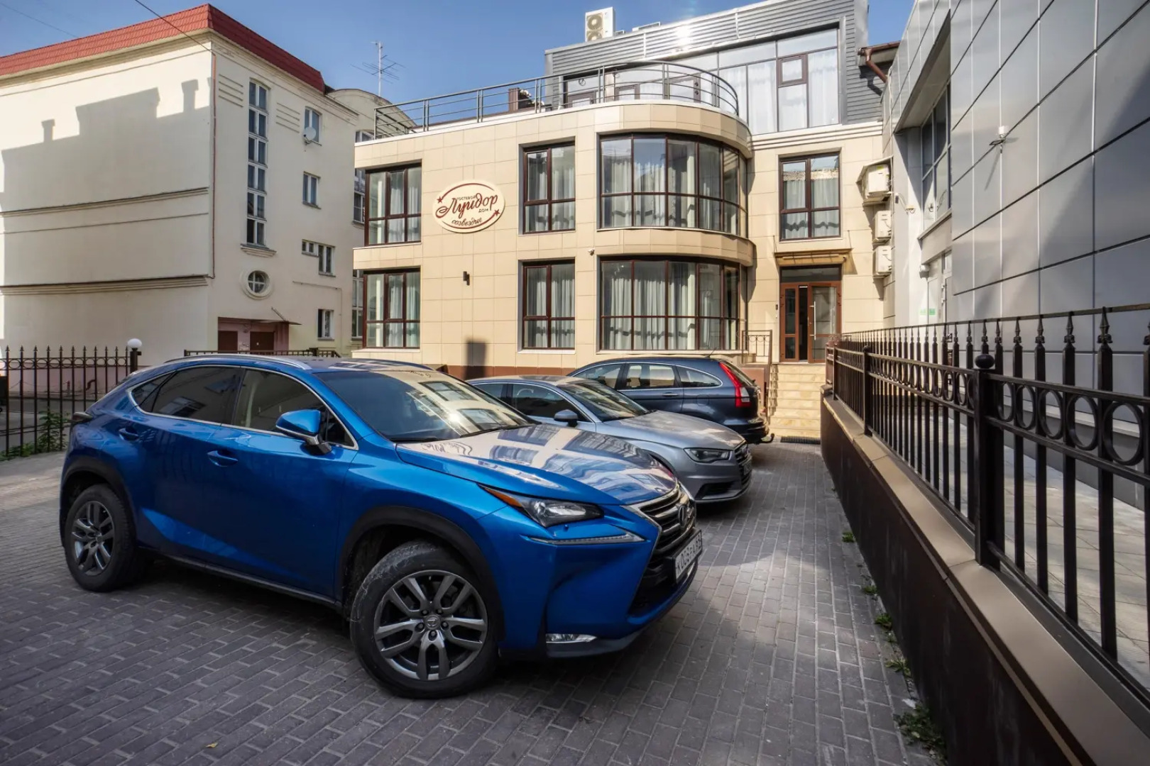 Отель Луидор