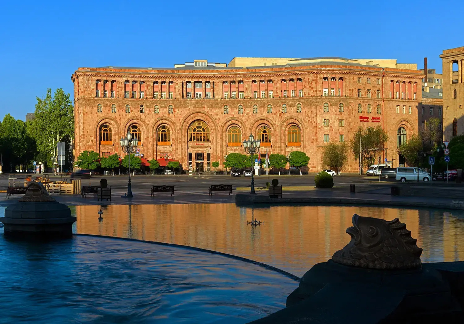 Отель Armenia Marriott Hotel Yerevan