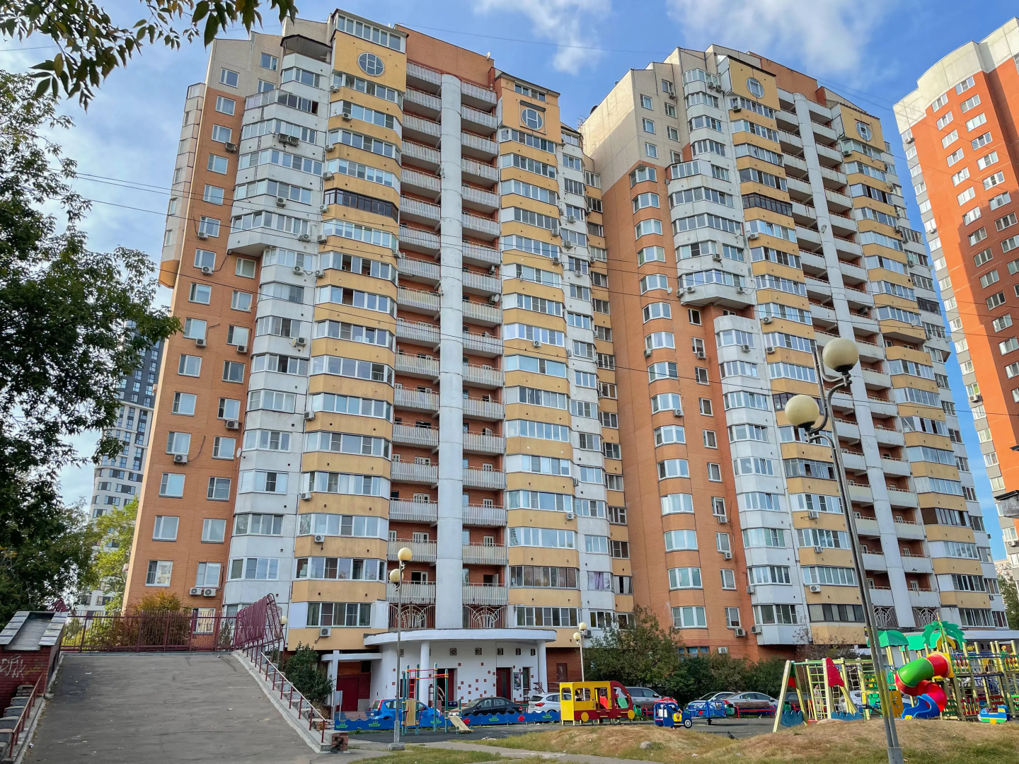 Квартира Welcome Home с Балконом у Метро Народное Ополчение