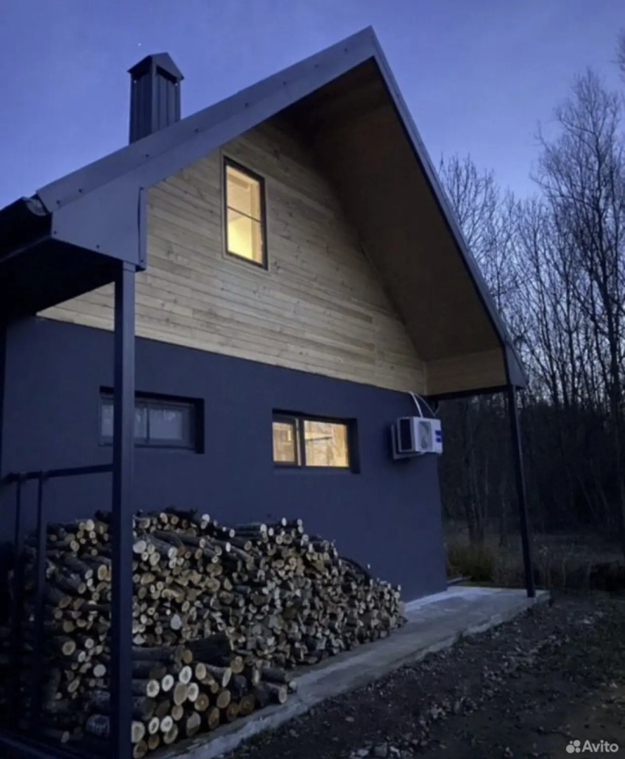 Частный дом Домик у леса