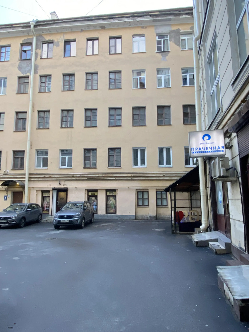 Апартаменты iRon Cat у Сенной Площади