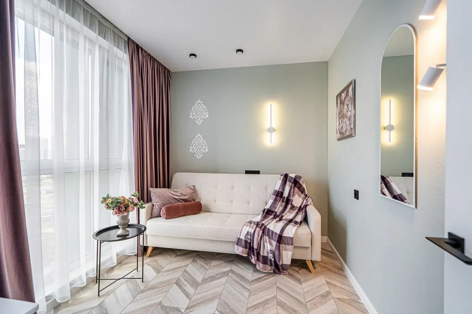 Новые дизайнерские 4-комн. апарты с панорамным видом на город