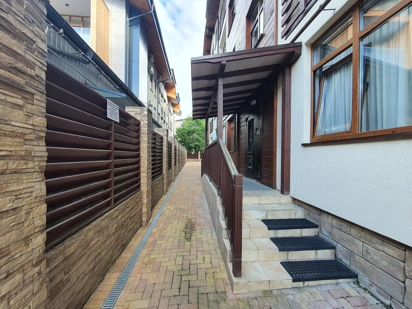 Апартаменты Однокомнатные с Кухней Напротив Казино Сочи и Отеля Мариотт Жить в Горах