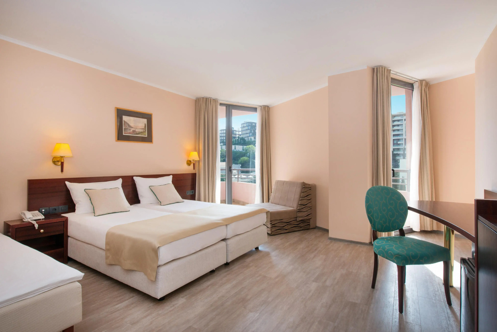 Отель Iberostar Bellevue