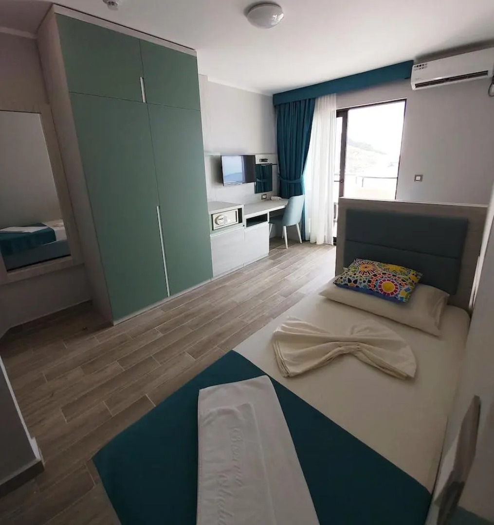 Отель Pearl Beach