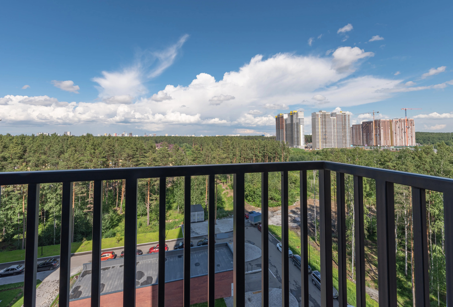 Апартаменты Dayker City Apartments на Краснолесье