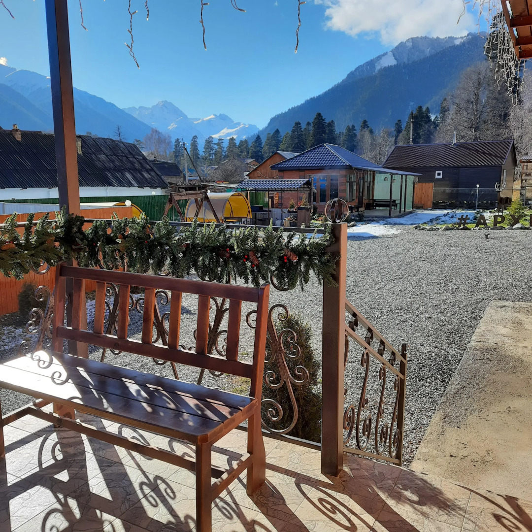 Гостевой дом Вила Лиза с трансфером к подъемникам