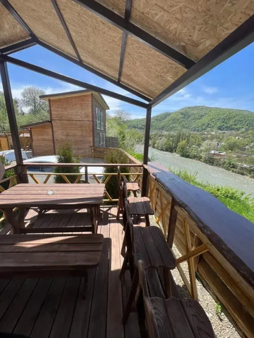 Частный дом с бассейном