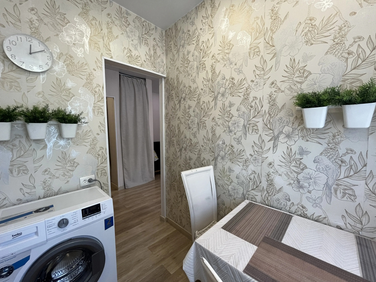 Апартаменты Unique Apart Каштан рядом с РИАцентром, КузГТУ и кинотеатром Космос на Демьяна Бедного 3