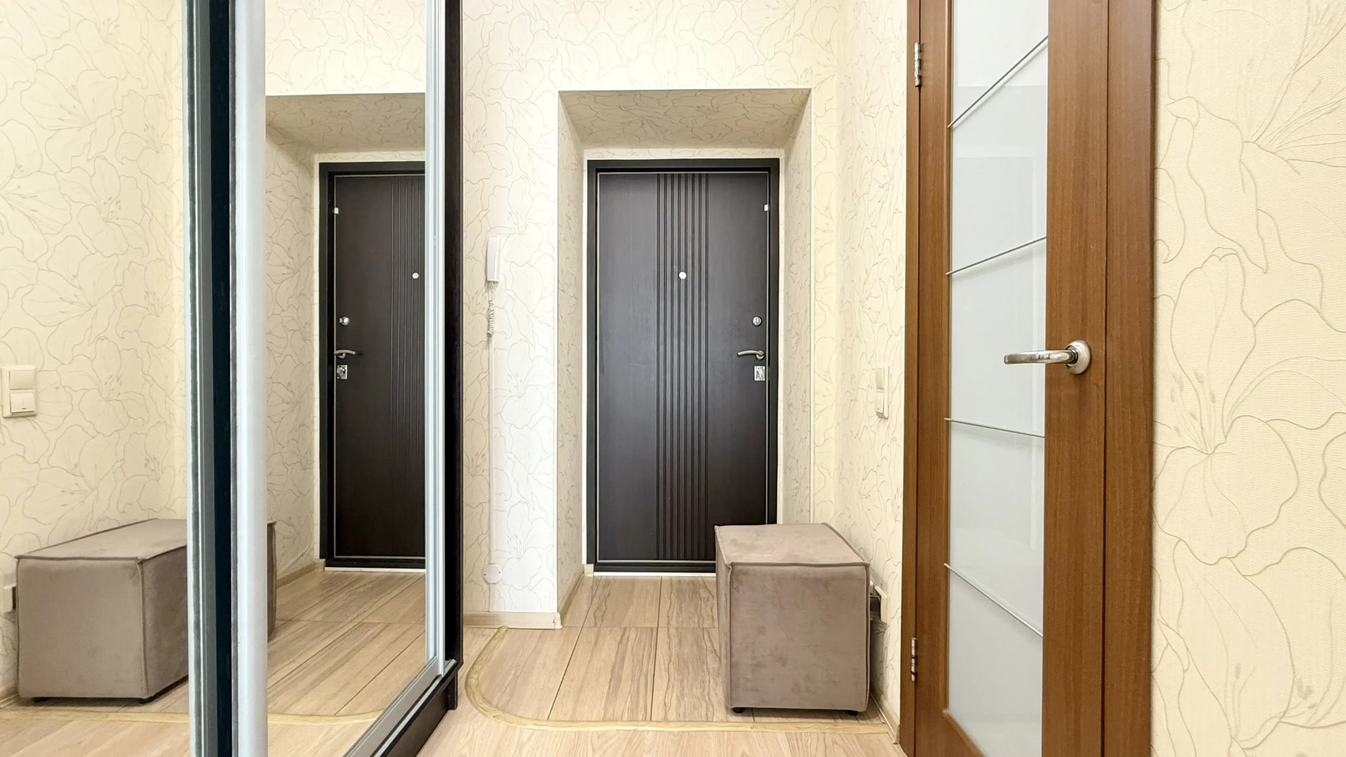 Апартаменты Hugge Place на Лазурной Объект №175