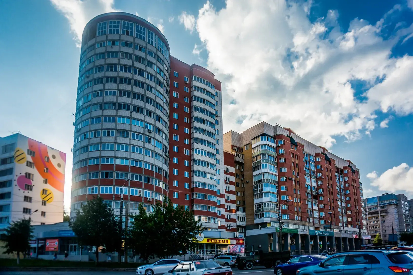 Апартаменты на Октябрьском проспекте 157