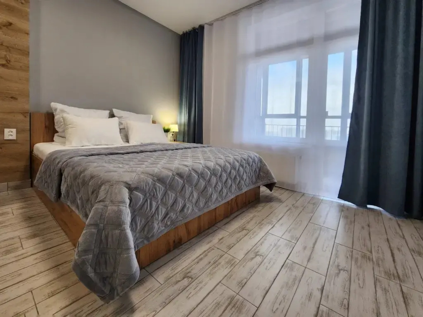 Апартаменты Comfort Home Вип в Метрополис 1