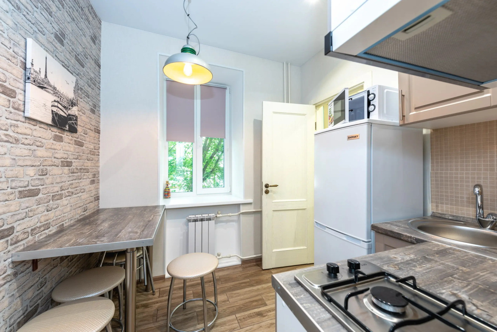 Апартаменты Яр-сутки на Октября 23