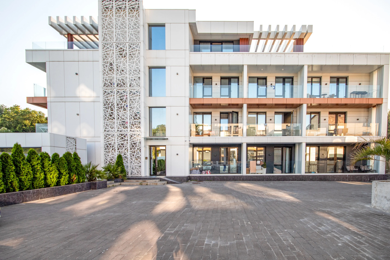 Апартаменты семейные с летним бассейном в ЖК Даймонд