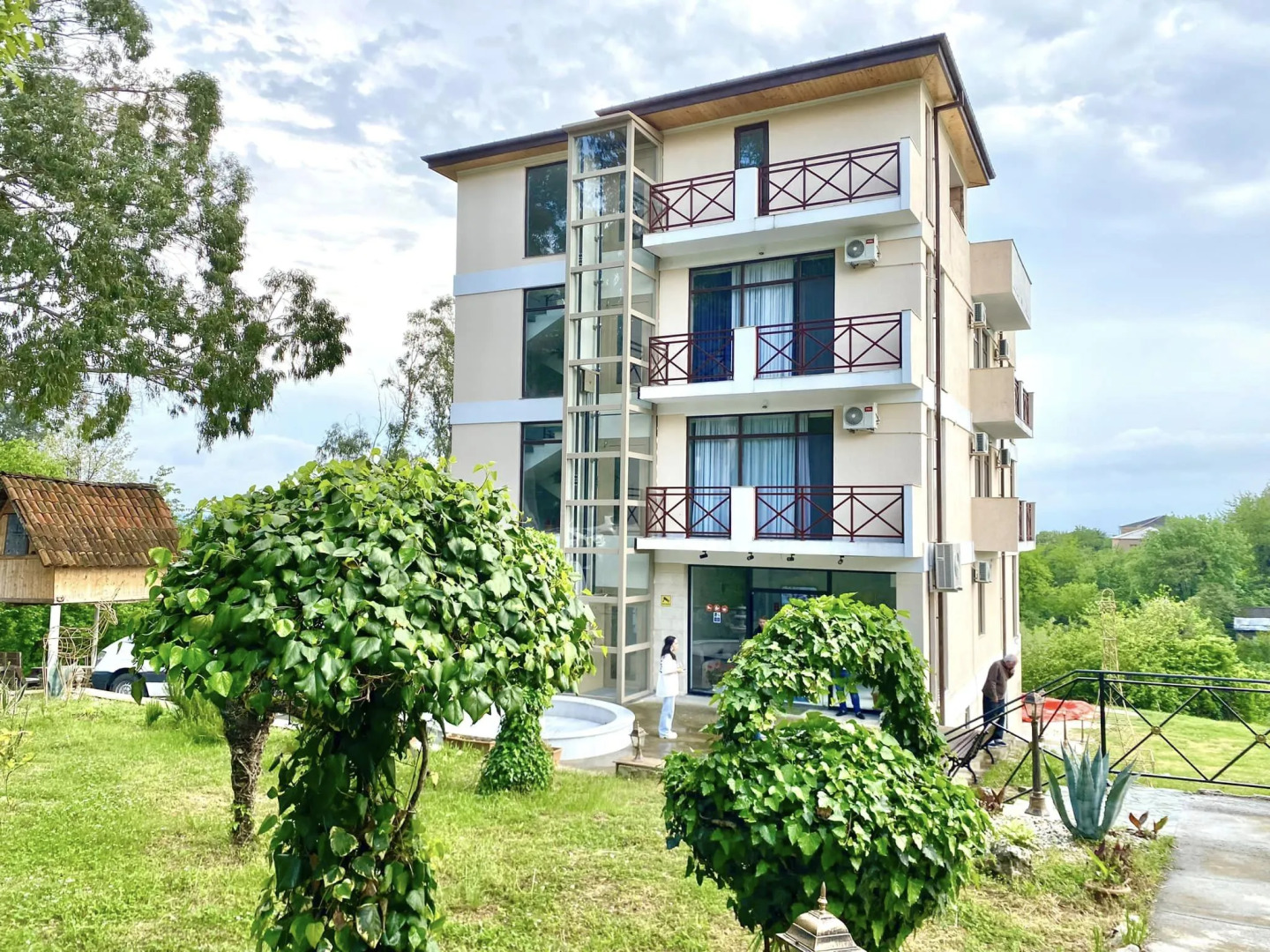 Отель Вита Гардения Цхалтубо