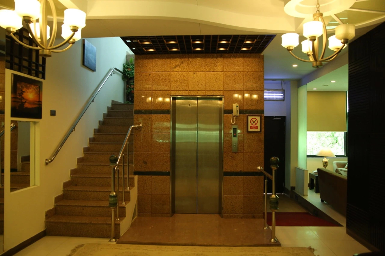 Отель Sunset Suites Karachi