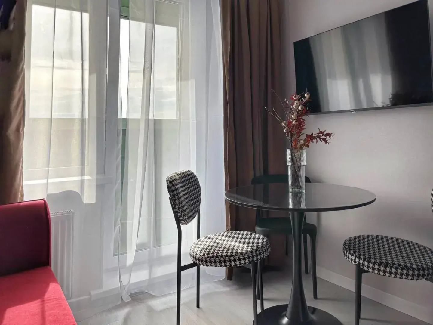 Квартира евродвушка для 4-х гостей с трендовым ремонтом